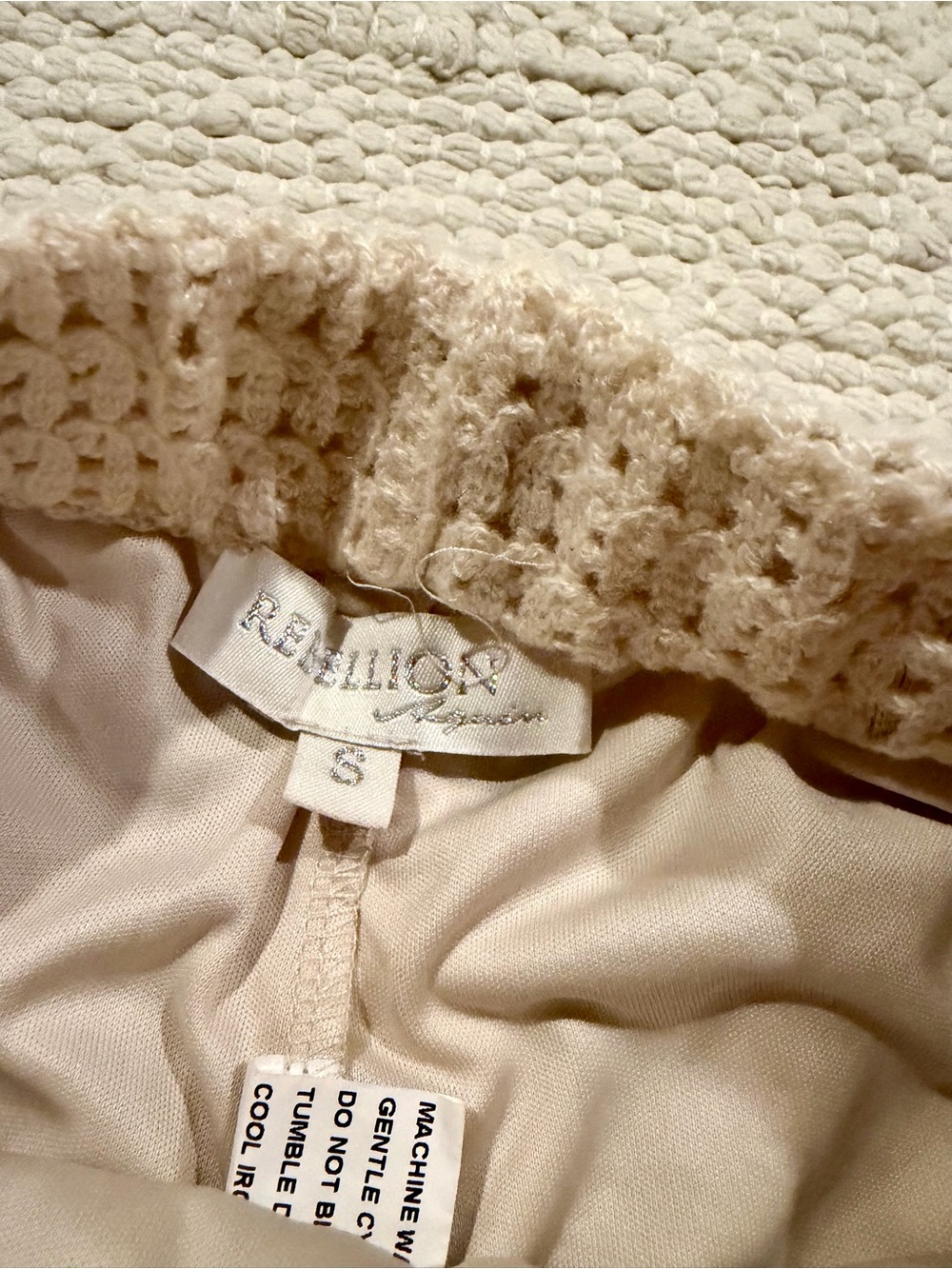 Rebellion Crochet Square-Panel High-Waist Shorts in Cream and Brown - Picture 4 of 4